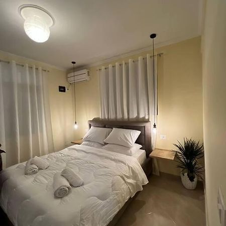 Villa Oleandro Tirana Bagian luar foto